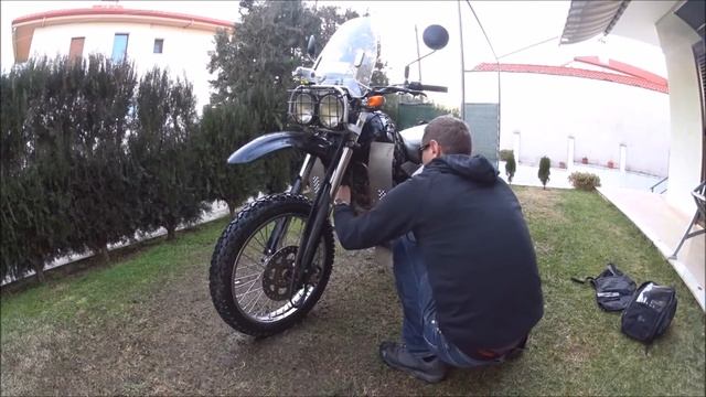 Honda XR 125L Dirt-Bike into Touring-Bike in 2 minutes смотреть онлайн