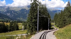 Спуск на поезде с перевала Кляйне Шайдегг, высота - 2061 метра, уклон - 25%, 8-ое место в Швейцарии.