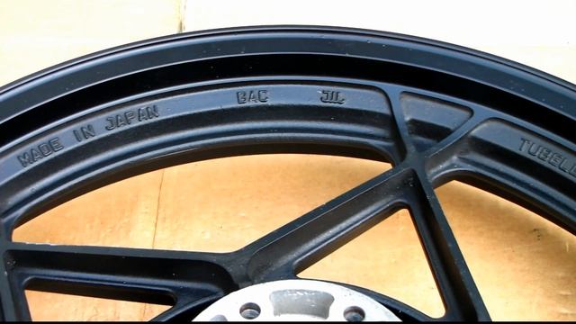 ■SUZUKI GSX1100S KATANA■純正部品記録動画■ファイナルエディション純正ホイール■ENKEI■TUBELESS TIRE APPLICABLE■スズキ GSX1100S カタナ■ смотреть онлайн