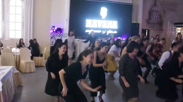 Анимация танец Макарена смотреть онлайн