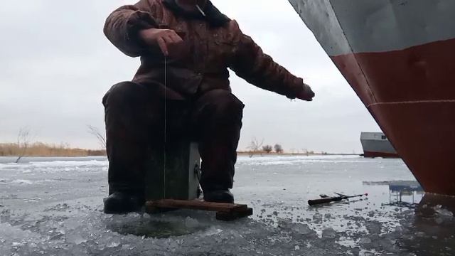 река Кигач густера на червя. смотреть онлайн