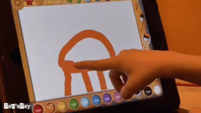День с Дэном №12: Дэн показывает, как рисовать на iPad (Dan'sDay 12: Dan's showing how to draw on i смотреть онлайн