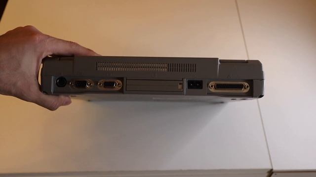 Включаю ноутбук, спустя 27 лет | Обзор Toshiba 1995 смотреть онлайн