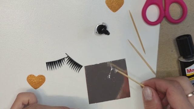 How to fix fake eyelashes to the plastic eyes for your crochet toys. Eyelashes for Amigurumi toy смотреть онлайн