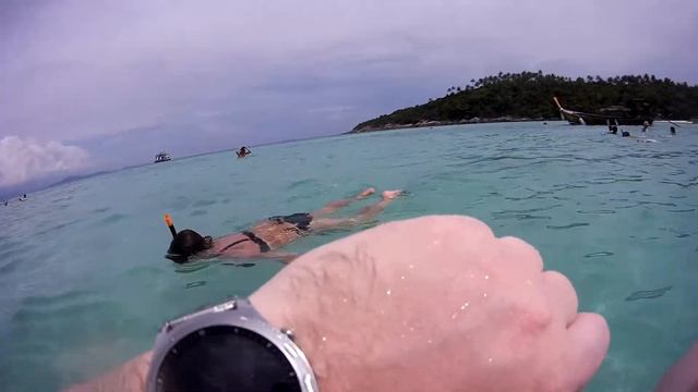 Samsung Gear S3 Classic water resistant смотреть онлайн