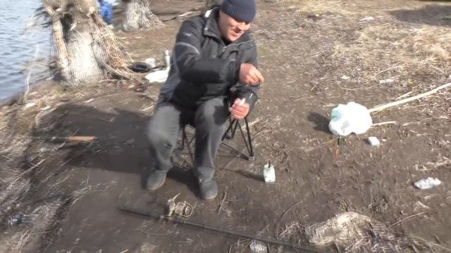 Рыбалка. Ветер. Ловля белой рыбы на поплавок. смотреть онлайн