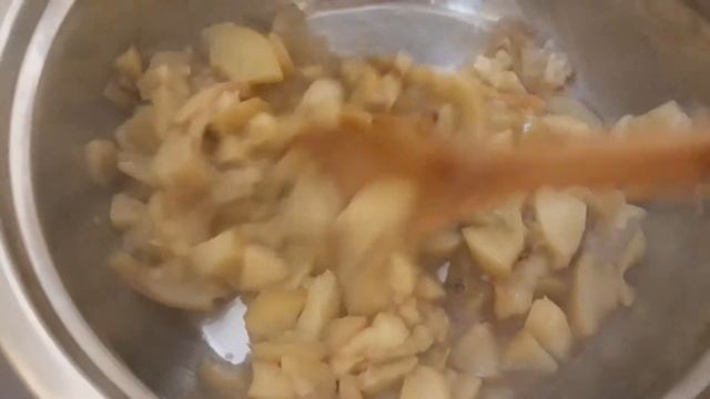 Сырники с яблочным вареньем