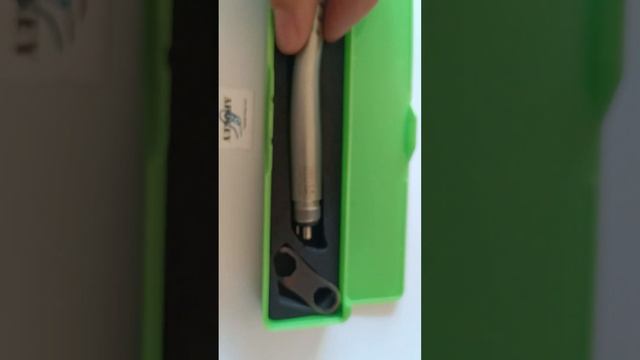 Наконечник стоматологический турбинный с LED и 3 водяных канала смотреть онлайн