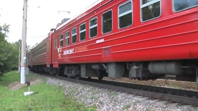 Встреча аэроэкспрессов ЭД4М-0420 и ЭД4М-0409