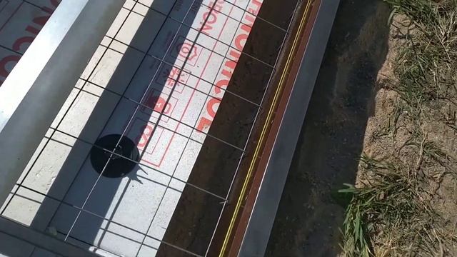 Дом для Маринки, часть 16. Утеплëнная отмостка.