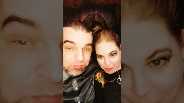 Мукбанг на Диване. #сосиска #сосисон #еданакамеру #обжор #русскиймукбанг #еда #mukbang #спб #питер