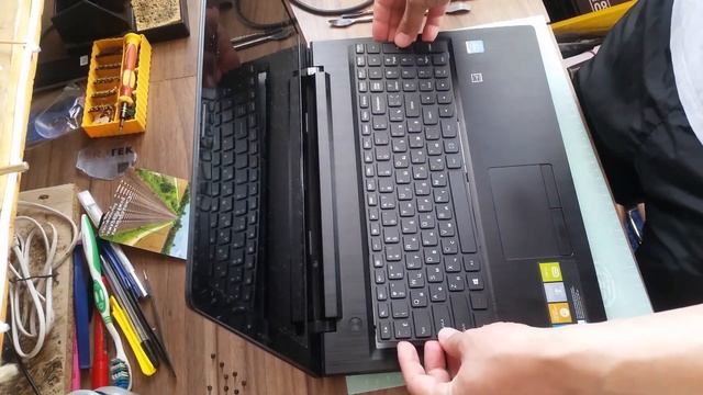 Как разобрать ноутбук Lenovo G50-30 смотреть онлайн