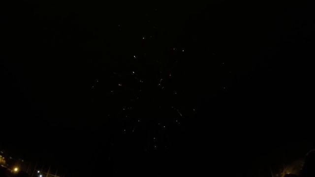 Новогодний фейерверк 2017. Урюпинск смотреть онлайн