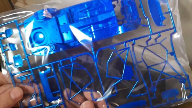 Tamiya Subaru Impreza. unboxing-part 1 смотреть онлайн