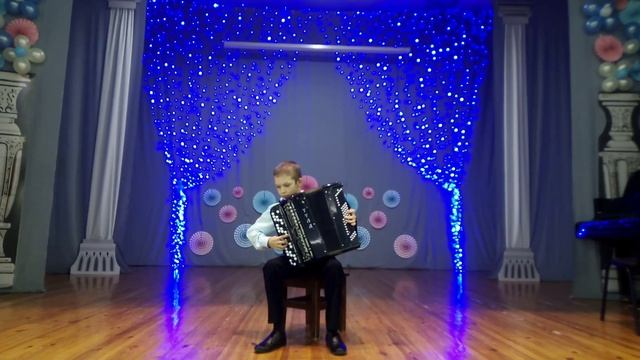 Денисов Дмитрий "Камаринская" в обр Р. Бажилина смотреть онлайн