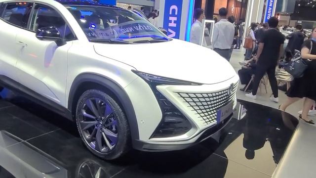 2020北京车展的 长安展台 有台概念车呦 смотреть онлайн