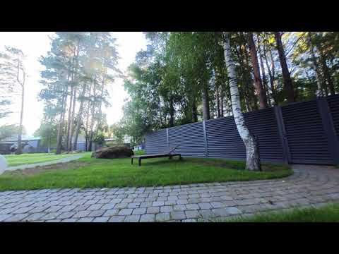 под скамейкой 95