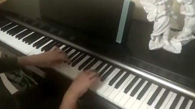 Margarita. Гамма Ми мажор в 4 октавы в параллельном движении смотреть онлайн