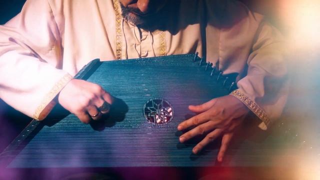 Гусли музыкальный инструмент Алатырь. Просто послушайте... Трапециевидные гусли 19 струн. смотреть онлайн