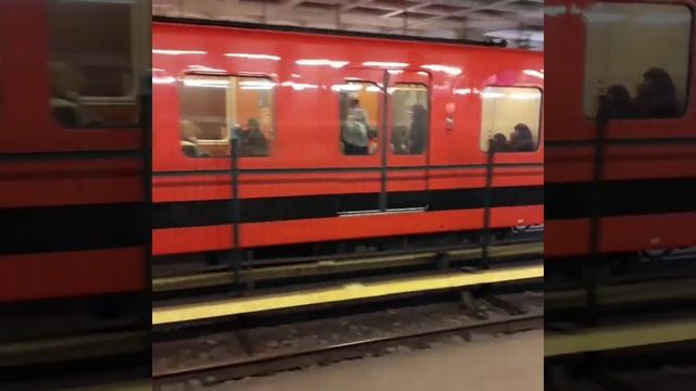 Helsinki metro spotting #02 at Itäkeskus station смотреть онлайн
