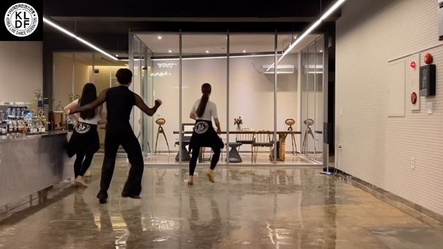 Despacito linedance / Demo & Count смотреть онлайн