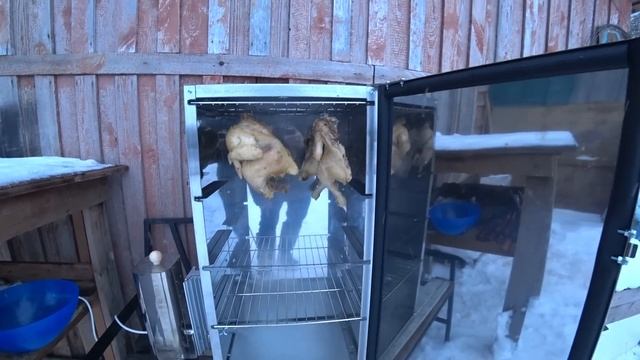 Металл не привезли и столешницы только на заказ, но мы не унываем и коптим курицу смотреть онлайн