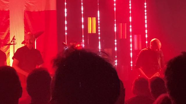 En Nat Bliver Det Sommer - Love Shop koncert på Hotel Cecil 1/11/23 смотреть онлайн