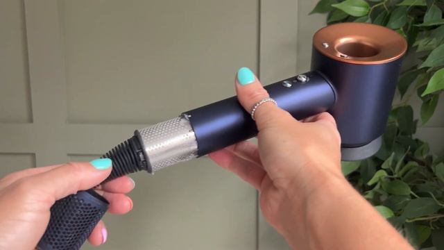 Dyson Supersonic | How To Clean The Filter смотреть онлайн