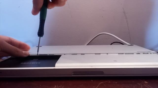 Installing a Samsung 850 EVO into the Late 2008 MacBook