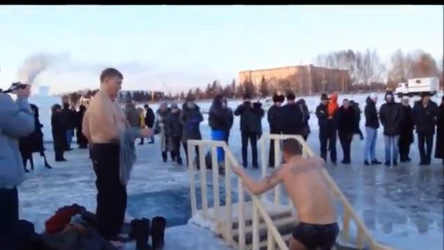Крещение на святой земле Биробиджана.wmv смотреть онлайн
