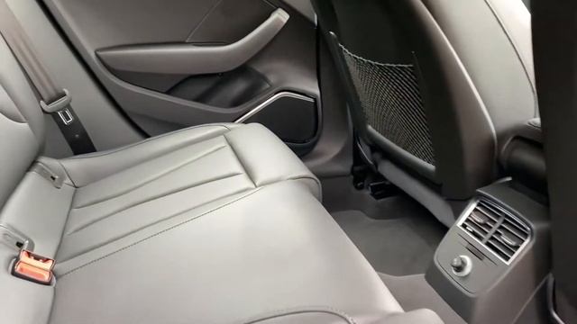 Audi A3 Sportback смотреть онлайн