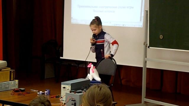 МАСТЕР КИТ и РАДИОПОИСК-2012. УМНЫЙ КОТЁНОК смотреть онлайн