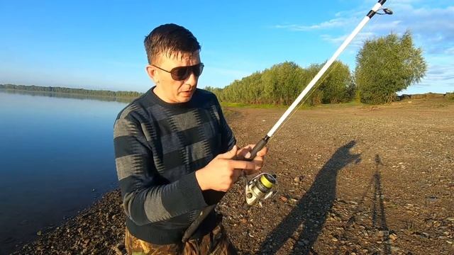 Как забросить фидер или донку все нюансы.Как не отстрелить приманку. смотреть онлайн