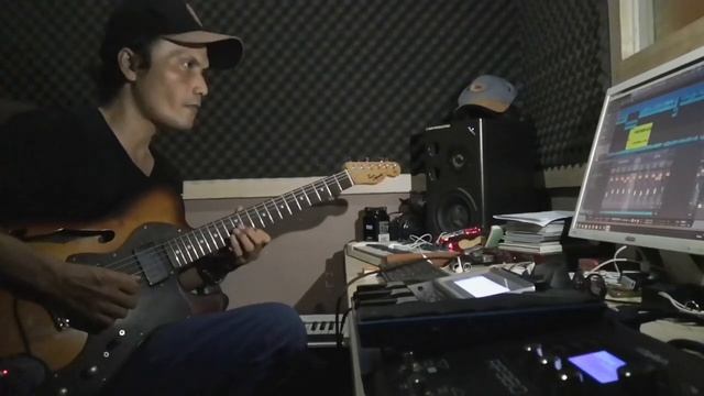 Mix Roland GR 55 & Digitech RP 360 XP смотреть онлайн