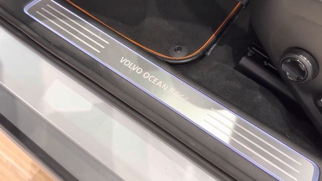 Volvo V90 Cross Country OCEAN RACE смотреть онлайн