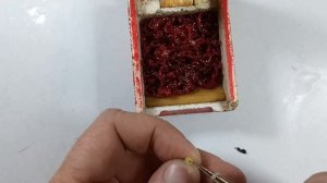 Как правильно пользоваться пучковязом для мотыля. Два способа. Есть субтитры.