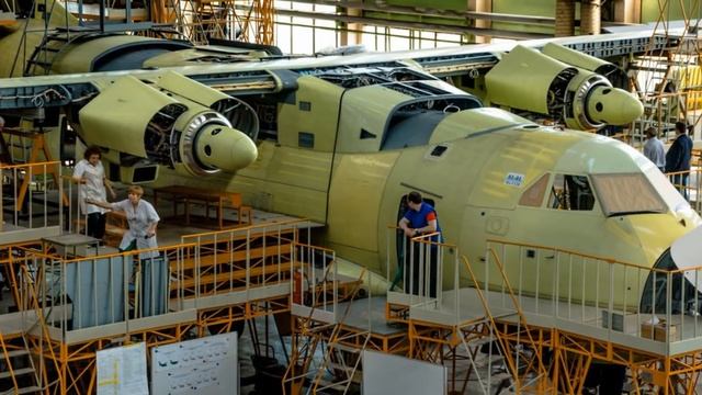 В РФ пошли на нестандартные испытания нового отечественного самолета Ил-112В смотреть онлайн