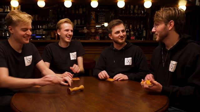JUNGLE SPEED met Matthy, Koen, Jeremy en Egbert | SPELLETJESAVOND #5 смотреть онлайн