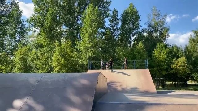 GAME OF SCOOT на разных самокатах! смотреть онлайн