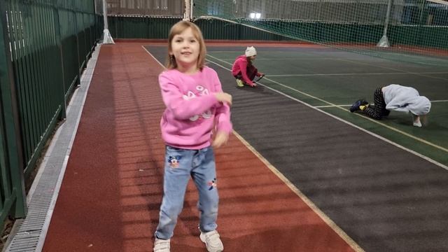 Смешные дети на стилобате! смотреть онлайн