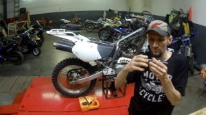 Плохо заводится и глохнет Honda XR250 , разбираем одну из причин.