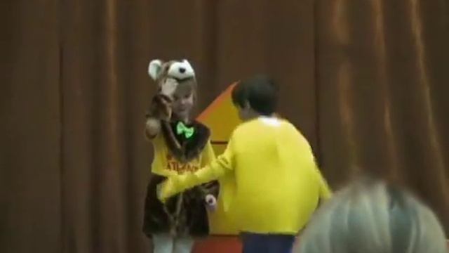 Колобок (Семейный клуб "Страна чудес") смотреть онлайн
