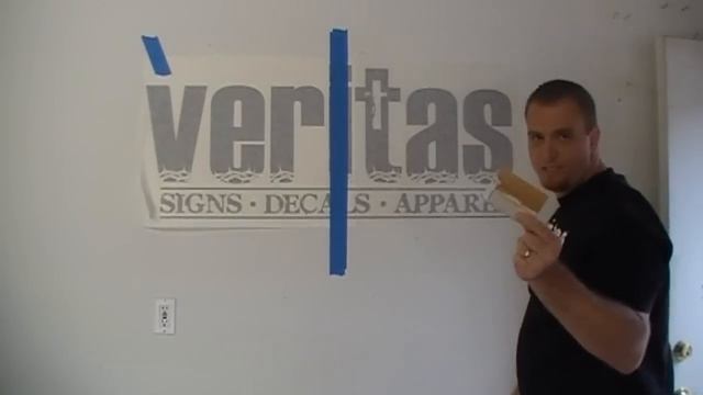 How To: Install Large Stickers (Center Hinge Method) смотреть онлайн