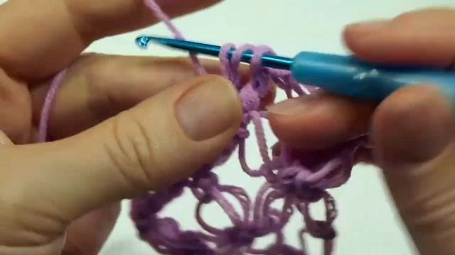Ажурная шаль крючком Шаль соломоновыми петлями Разбор 2- х схем вязания Урок 229 Crochet shawl смотреть онлайн