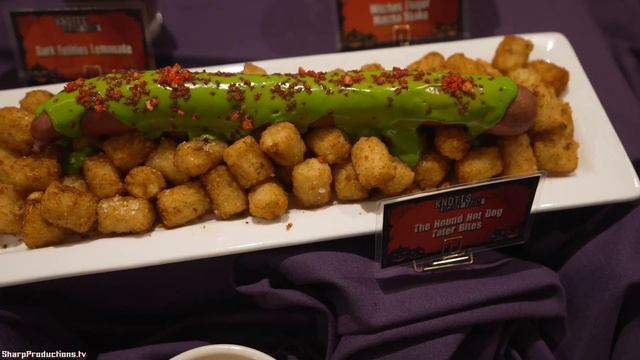 Knott's Scary Farm Spooky Foods! at Knott's Berry Farm смотреть онлайн