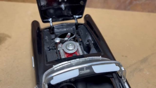 Revell 1956 Ford Thunderbird Diecast 1:18 смотреть онлайн