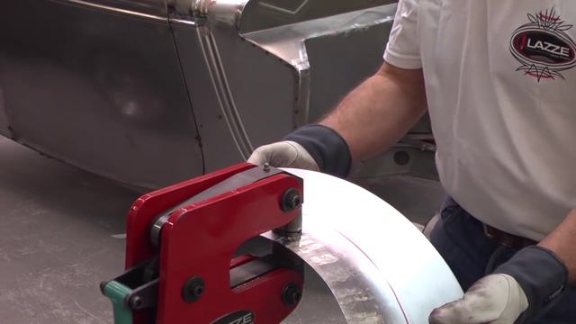 Metal Shaping with Lazze: Metal Fender Flare with Inner Lip Part 2 of 3 смотреть онлайн