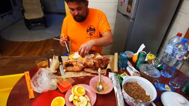 Фаршированный гусь в тандыре. смотреть онлайн