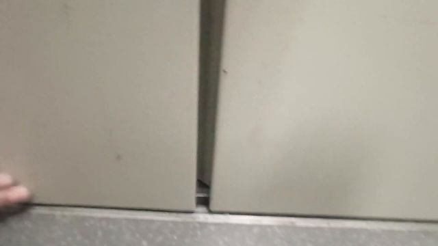 ЖЕСТЬ! РЕВЕРС СТАЛ ХУЖЕ! + ЛИФТ СКРИПИТ МЕЖДУ 14 И 15 ЭТАЖОМ! смотреть онлайн