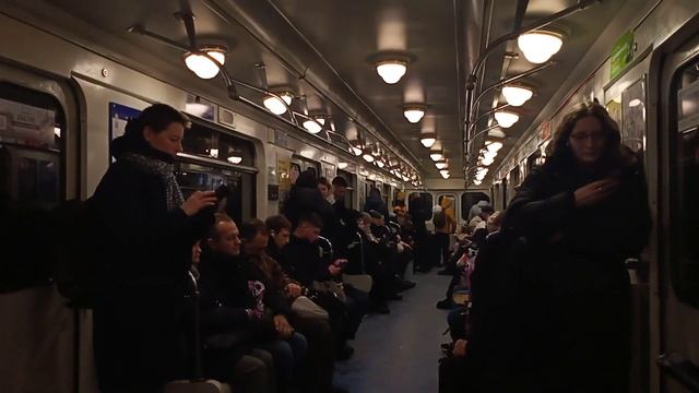 Поездка на редком модернизированном вагоне ( Ем 501 ). смотреть онлайн